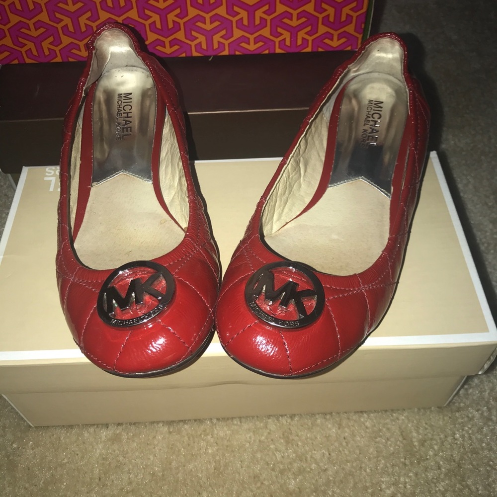 Michael Kors flats